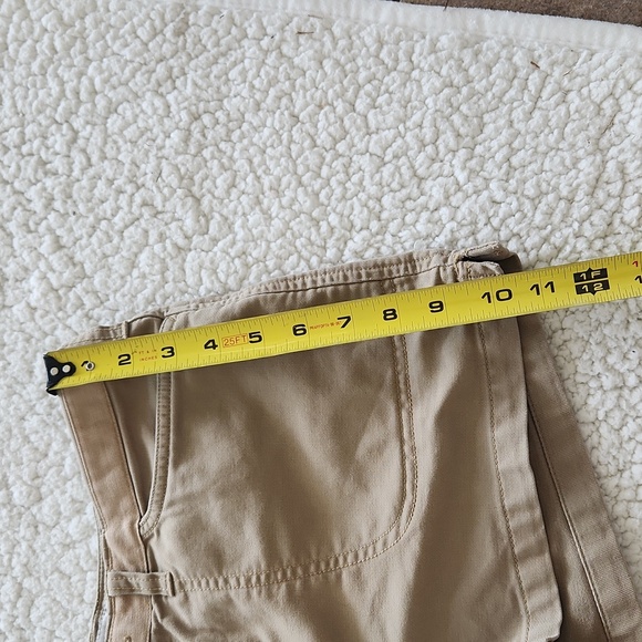 Abercrombie and Fitch khaki shorts - Picture 9 of 11